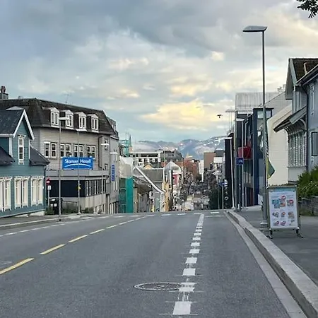 Center 7th Floor With Beautiful View 2 Bedroom Free Parking * Tromsø