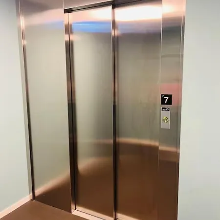 Center 7th Floor With Beautiful View 2 Bedroom Free Parking * Tromsø